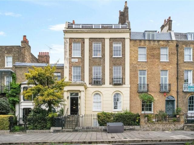 Flat for sale in Clapton, Lower Clapton