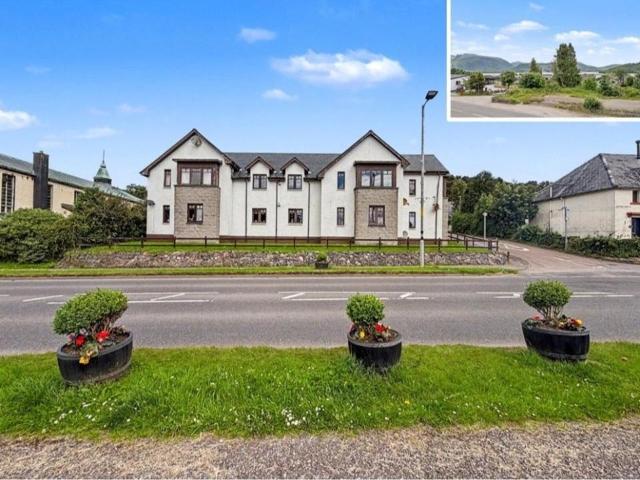 Flat for sale in Corpach, Scotland