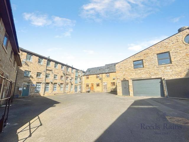 Flat for sale in Padiham, Burnley