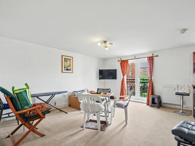 Flat for sale in Oxley Park, Shenley Church End