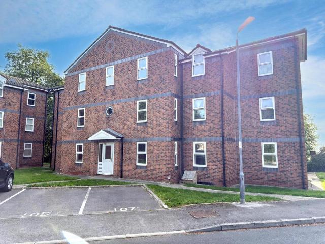 Flat for sale in Heath, Wakefield