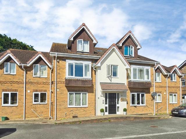 Flat for sale in Freshwater, Isle Of Wight