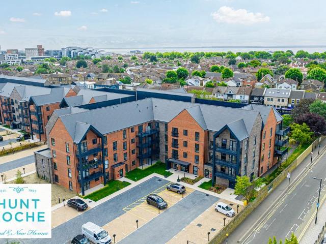 Flat for sale in Milton, Alton Barnes