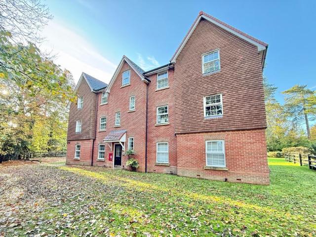 Flat for sale in Fareham, Hampshire