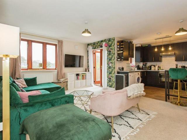 Flat for sale in Arrington, Cambridgeshire