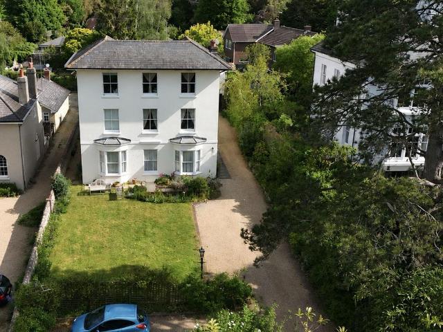 Flat for sale in Perryfields, West Sussex
