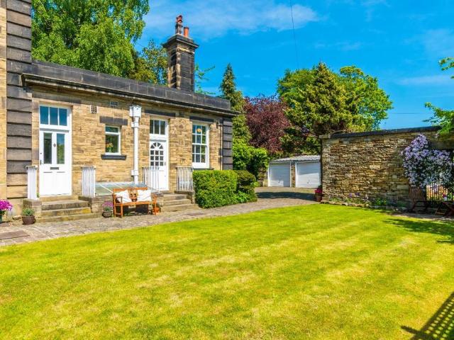 Flat for sale in Adel, Isle Of Man