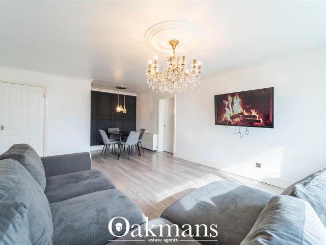Flat for sale in Druids Heath, West Midlands