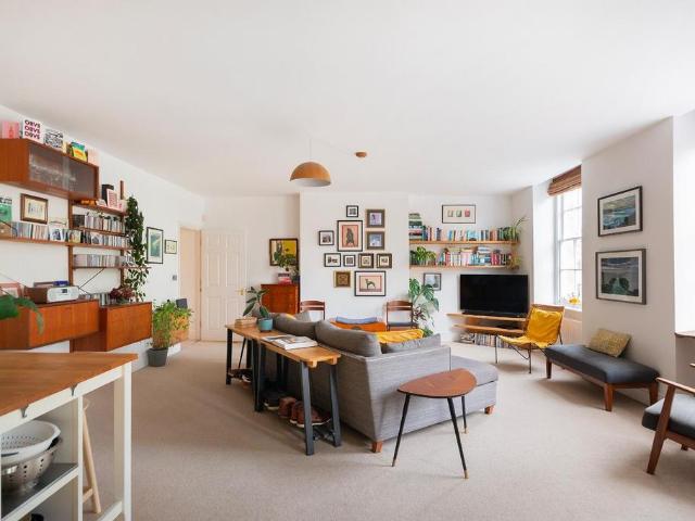 Flat for sale in Stokes Croft, Feckenham