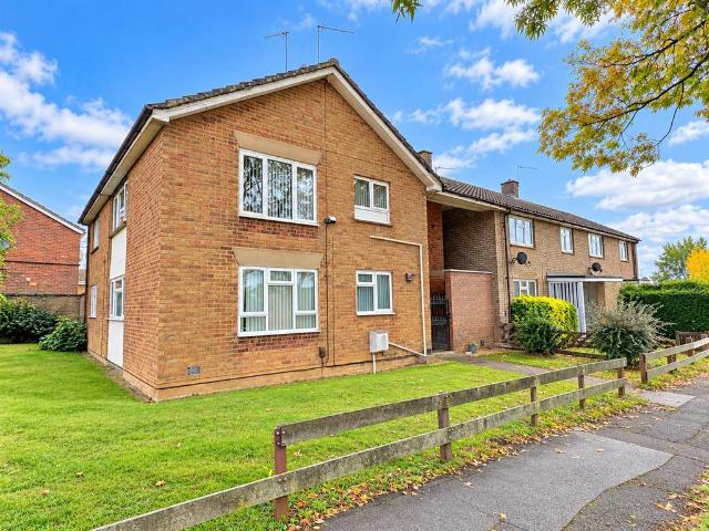 Flat for sale in Corby, North Northamptonshire