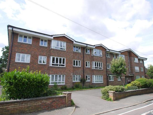 Flat for sale in Sevenoaks, The Butts