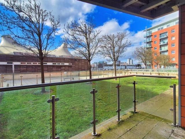 Flat for sale in Key Street, Suffolk