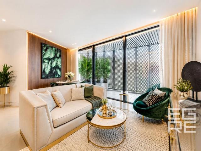 Flat for sale in King's Cross, Greater London