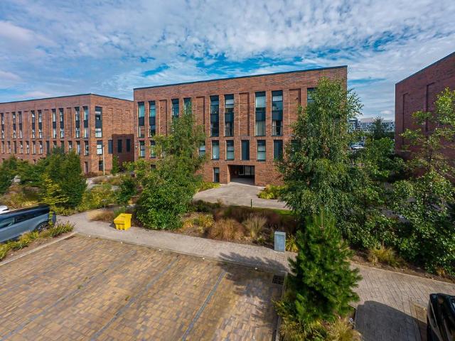 Flat for sale in Cessnock, Scotland