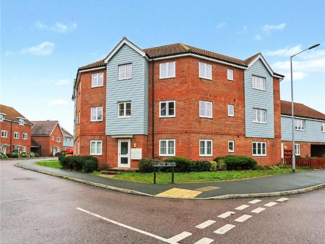 Flat for sale in Burgh St Peter, Norfolk
