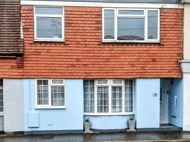 Flat for sale in Rustington, Clapham