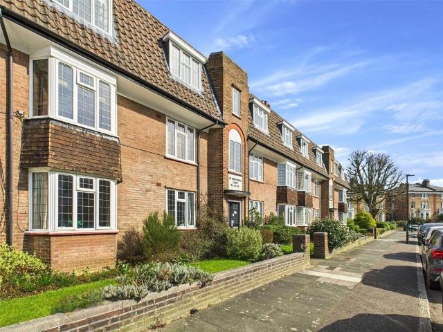 Flat for sale in St Margarets, Greater London
