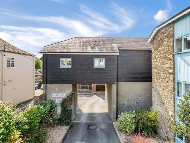 Flat for sale in Strode, Devon