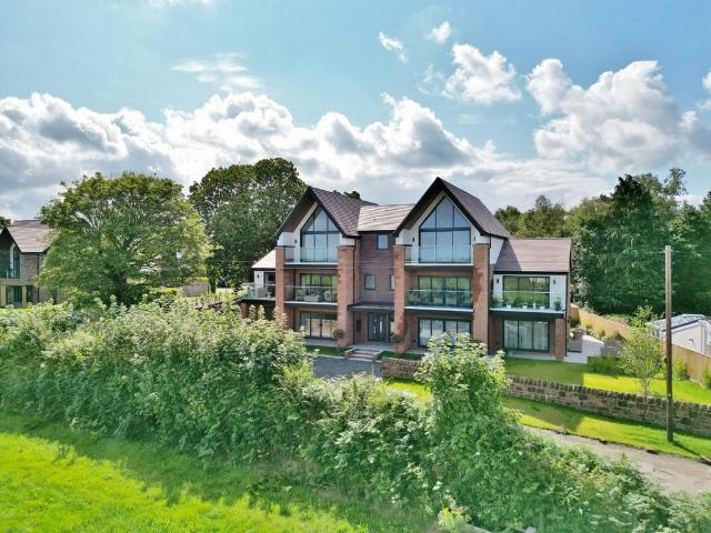 Flat for sale in Heswall, Wirral