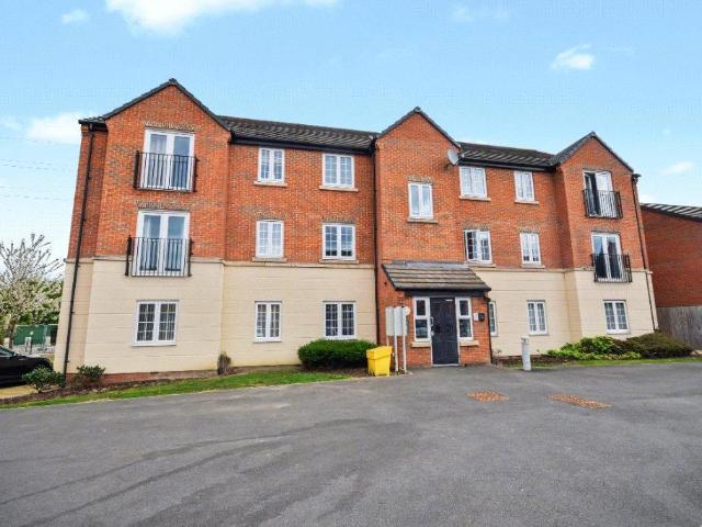Flat for sale in Crigglestone, West Yorkshire