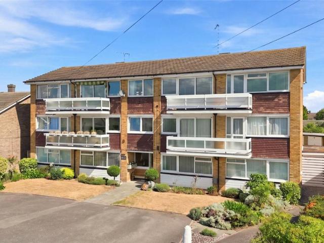 Flat for sale in North Shoebury, Alton Barnes