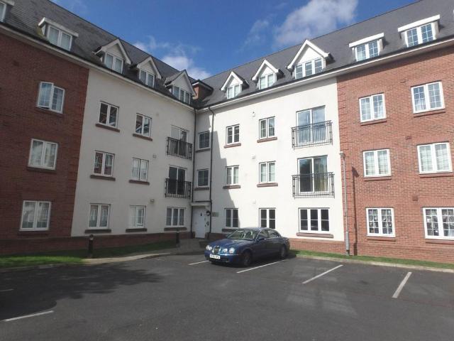 Flat for sale in Fairfield, Warrington