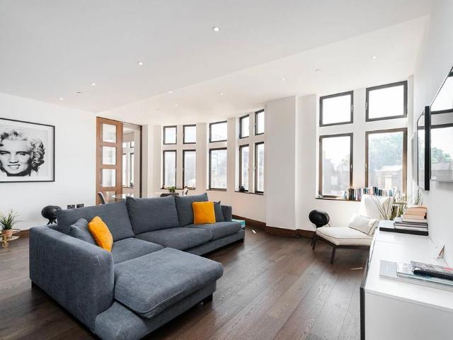 Flat for sale in East Marylebone, Mayfair