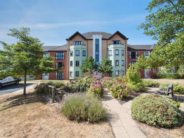 Flat for sale in West Midlands