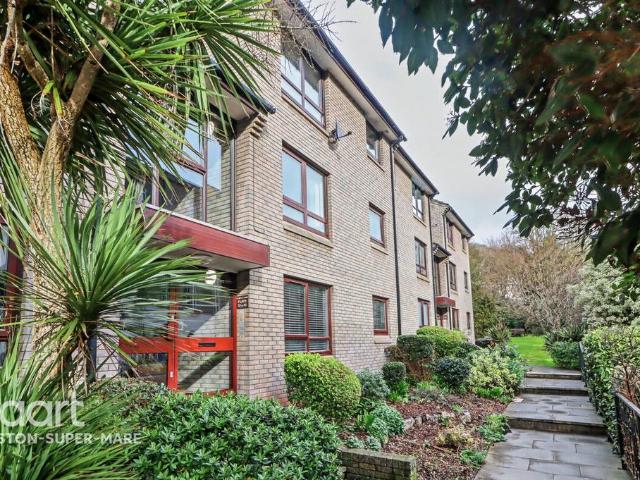 Flat for sale in Weston-super-mare, North Somerset