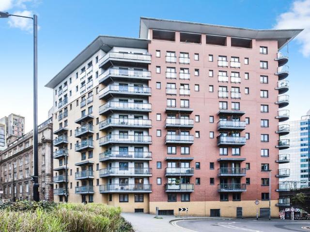 Flat for sale in Georgia, Greater Manchester