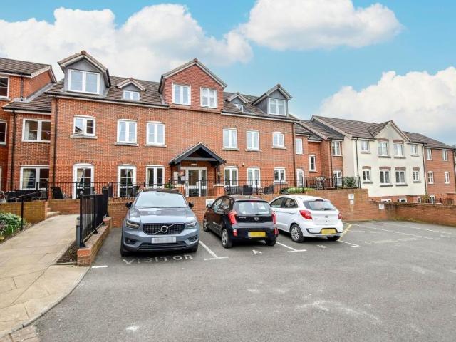 Flat for sale in Chesham