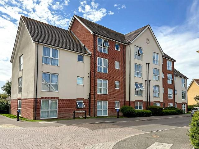 Flat for sale in Toddington, Clapham