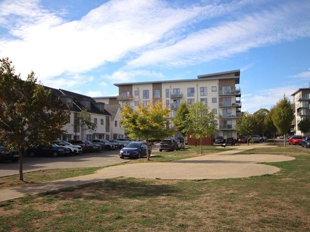 Flat for sale in Fishery, Maidenhead