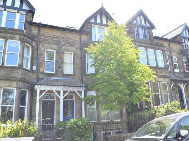 Flat for sale in Harlow, Harrogate