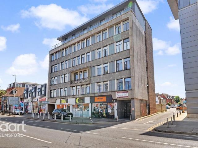 Flat for sale in Moulsham, Chelmsford