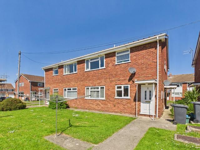 Flat for sale in Gloucester, Gloucestershire