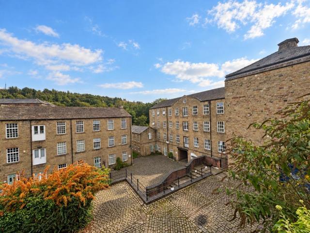 Flat for sale in Friendly, Sowerby Bridge