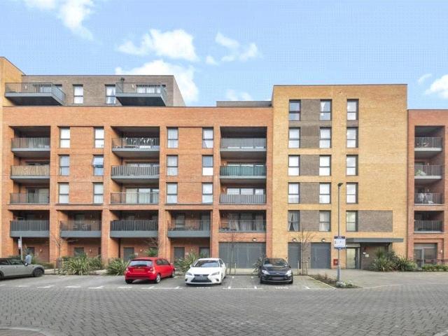Flat for sale in London Borough of Hillingdon, Greater London