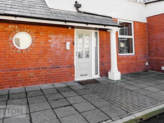 Flat for sale in Clough, Oldham