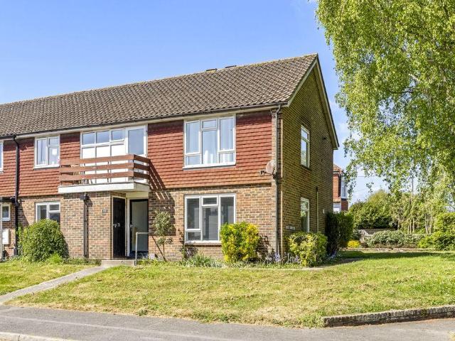 Flat for sale in Horsham, West Sussex