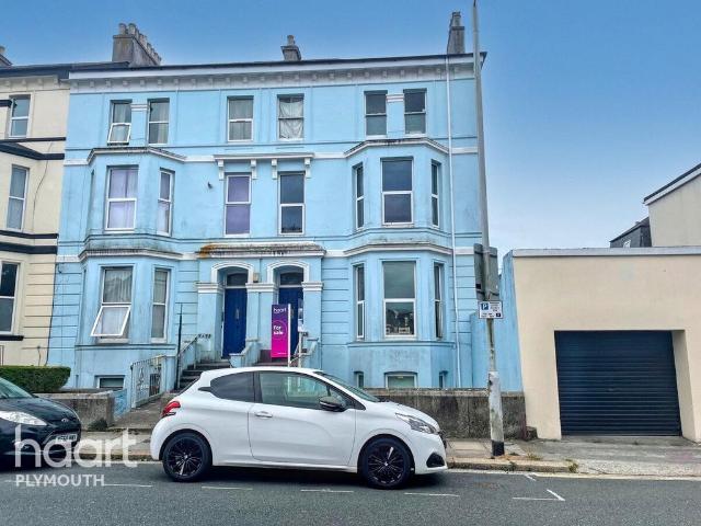 Flat for sale in Mount Wise