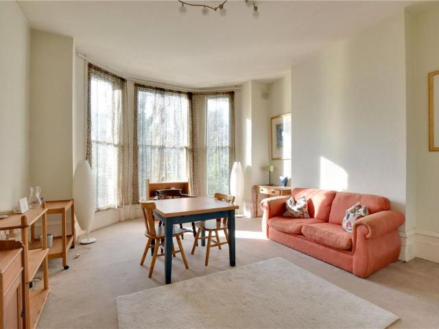 Flat for sale in London Borough of Lewisham, Deptford