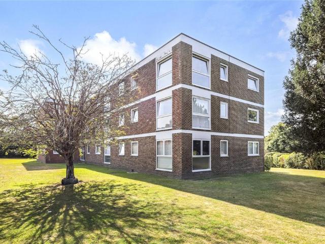Flat for sale in World's End, Perryfields