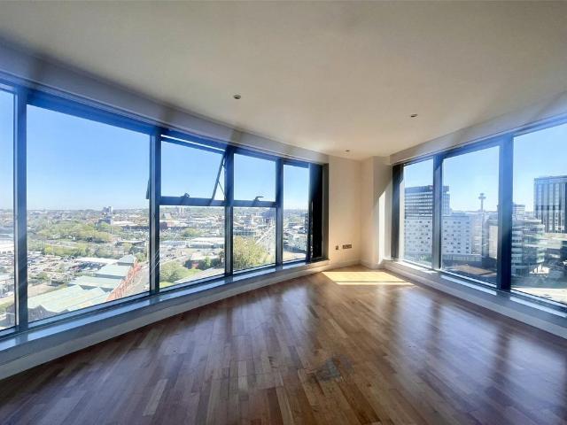 Flat for sale in Calderstones