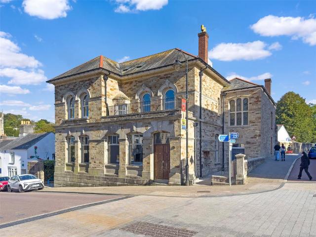 Flat for sale in St Neot, Cornwall