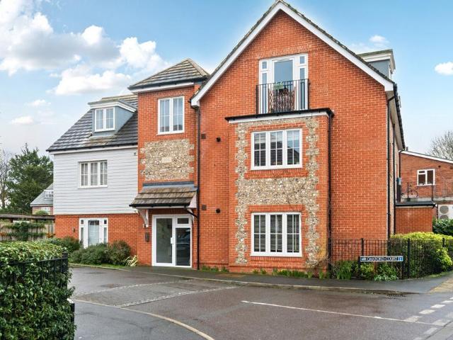 Flat for sale in Henley-on-Thames, Berrick Salome