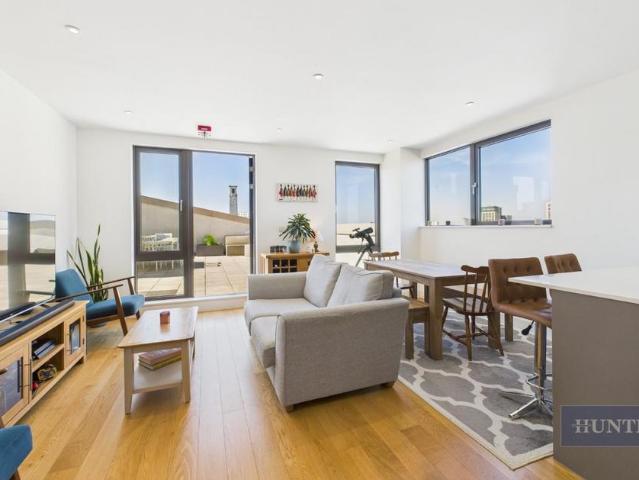 Flat for sale in The Polygon, Isle Of Man