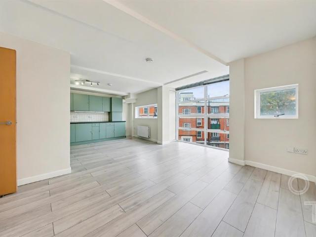 Flat for sale in Kentish Town, Isle Of Man