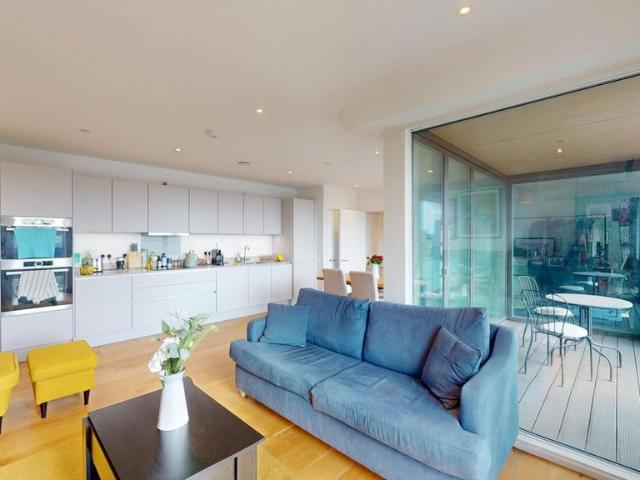 Flat for sale in East Greenwich, Isle Of Man