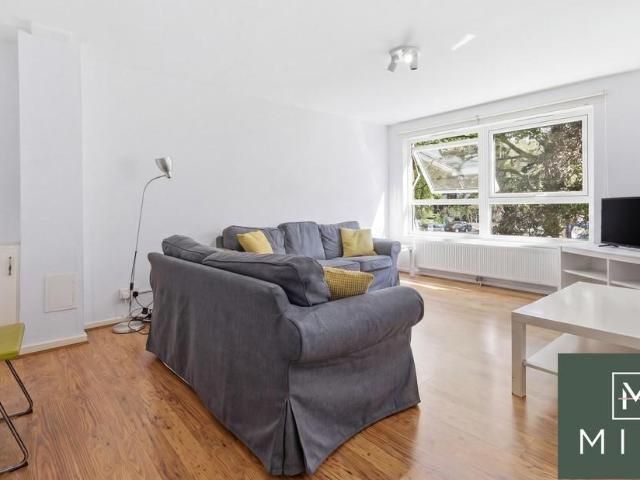 Flat for sale in St. John's Wood, Isle Of Man